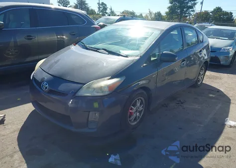 2011 Toyota Prius Three z USA, uszkodzony, nr VIN JTDKN3DU1B1450052